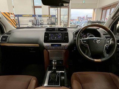 TOYOTA LAND CRUISER PRADO - 3