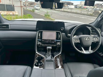 صورة مصغرة 43 لـ 2024 Lexus LX
