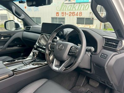 صورة مصغرة 42 لـ 2024 Lexus LX