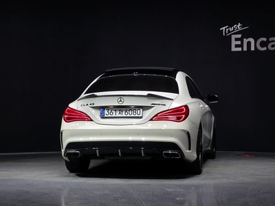 MERCEDES-BENZ CLA - 3