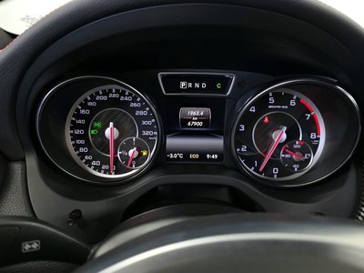 MERCEDES-BENZ CLA - 8