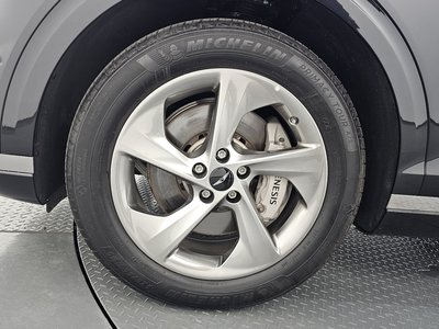 2025 Genesis GV70 photo 6