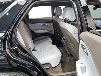 صورة مصغرة 17 لـ 2025 Genesis GV70
