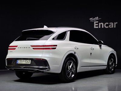 صورة 3 لـ 2024 Genesis GV70