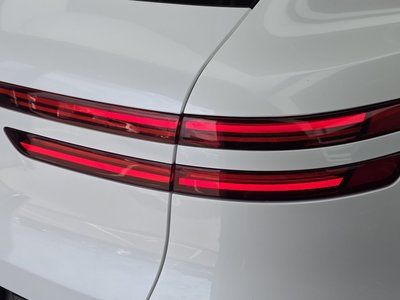 صورة 10 لـ 2024 Genesis GV70