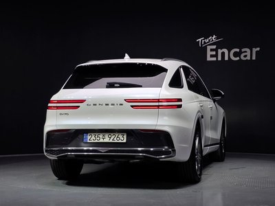 صورة 4 لـ 2024 Genesis GV70