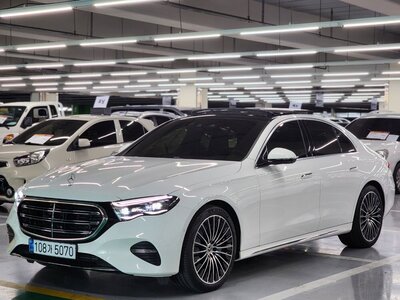 MERCEDES-BENZ E-CLASS