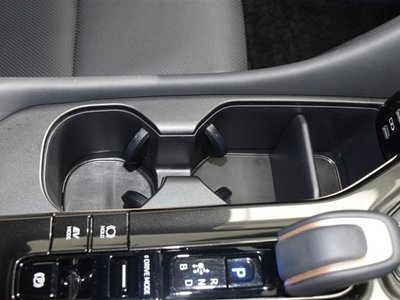 صورة مصغرة 35 لـ 2024 Toyota CROWN SPORT