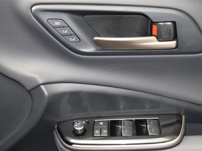 صورة مصغرة 31 لـ 2024 Toyota CROWN SPORT