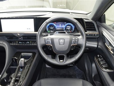 صورة مصغرة 13 لـ 2024 Toyota CROWN SPORT