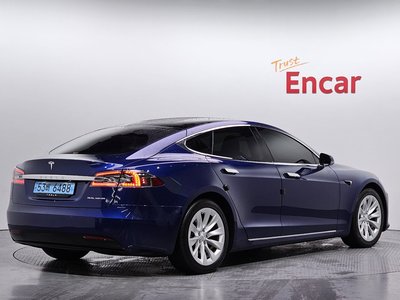 TESLA MODEL S - 3