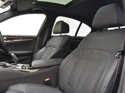 صورة 7 لـ 2020 BMW 5 SERIES