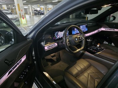BMW 7 SERIES - 2