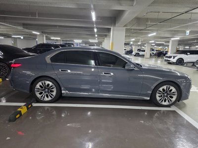 BMW 7 SERIES - 6