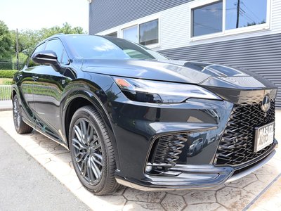 صورة 3 لـ 2023 Lexus RX