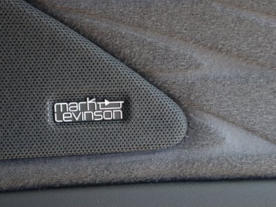 صورة 10 لـ 2023 Lexus RX
