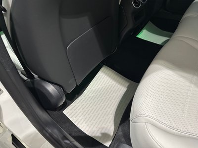 2025 Mercedes-BENZ GLC — миниатюра 58