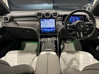 2025 Mercedes-BENZ GLC — фото 2