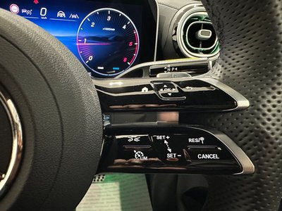 2025 Mercedes-BENZ GLC — миниатюра 36