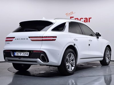 2021 Genesis GV70 photo 3