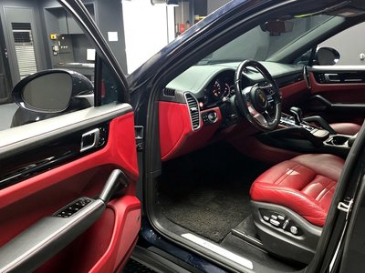 PORSCHE CAYENNE - 10