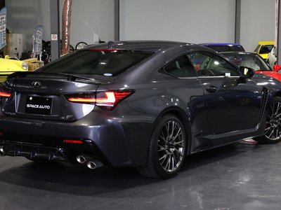 2021 Lexus RC F photo 2