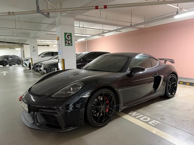 2021 Porsche 718 photo 4