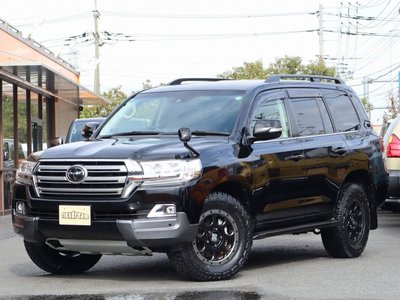 TOYOTA LAND CRUISER 200
