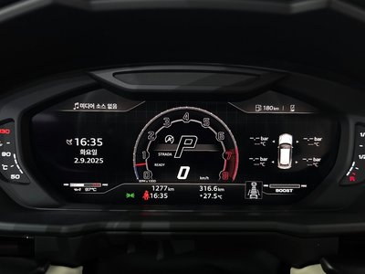 LAMBORGHINI URUS - 8