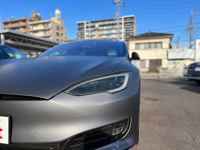TESLA MODEL S - 5