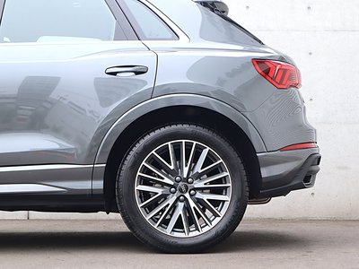 2025 AUDI Q3 thumbnail 23