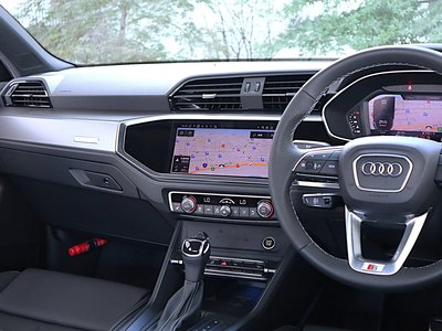 2025 AUDI Q3 thumbnail 31
