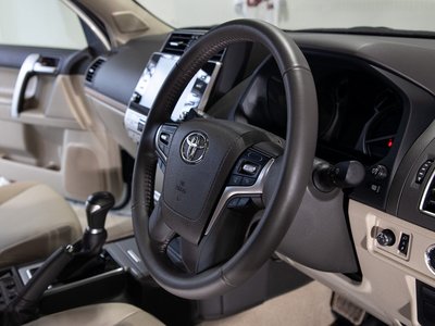 TOYOTA LAND CRUISER PRADO - 4