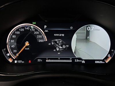 2021 Genesis GV70 — миниатюра 11