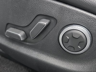 2021 Genesis GV70 — миниатюра 35