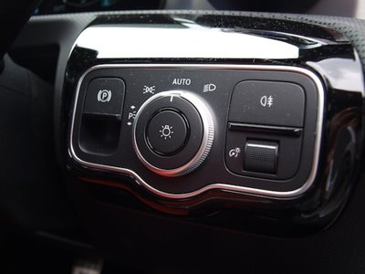 2026 Mercedes-BENZ A-CLASS 缩略图 18