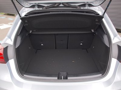 2026 Mercedes-BENZ A-CLASS 缩略图 35