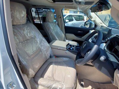 TOYOTA LAND CRUISER 300 - 4