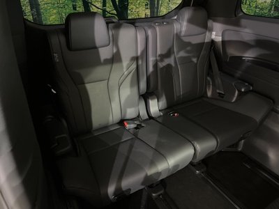 صورة 9 لـ 2025 Toyota ALPHARD