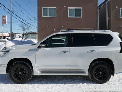 TOYOTA LAND CRUISER PRADO - 7