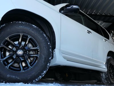 TOYOTA LAND CRUISER PRADO - 9