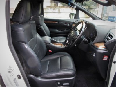2017 Toyota ALPHARD thumbnail 13