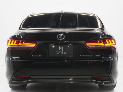 LEXUS LS - 6