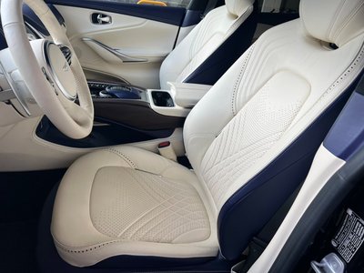 2021 Aston Martin DBX 照片 5