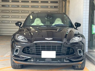 2021 Aston Martin DBX 照片 2