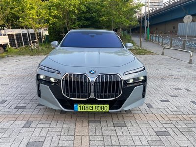 BMW 7 SERIES - 2