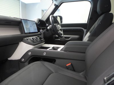 صورة مصغرة 21 لـ 2025 LAND Rover DEFENDER