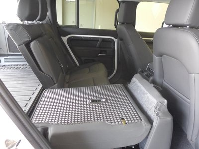 صورة مصغرة 65 لـ 2025 LAND Rover DEFENDER