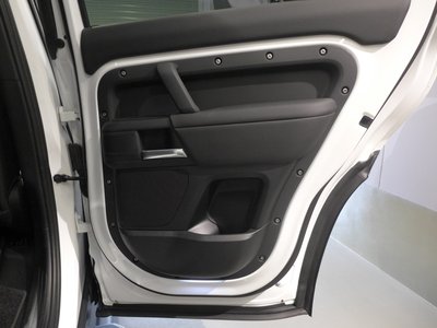 صورة مصغرة 23 لـ 2025 LAND Rover DEFENDER