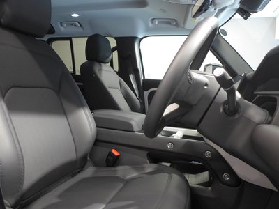 صورة مصغرة 17 لـ 2025 LAND Rover DEFENDER